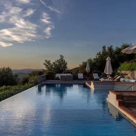 Villa Scandelaia 12, Emma